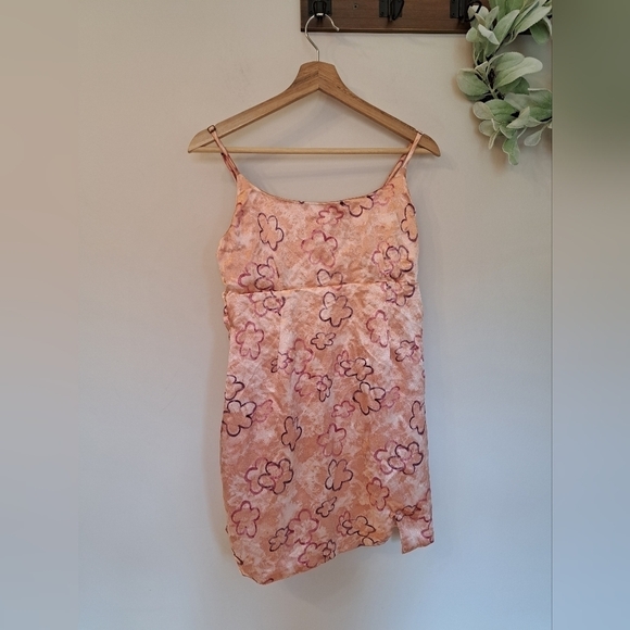 WILD Fable Dresses Women's Notch Slip Satin Barbiecore Pink Dress M - Picture 2 of 7